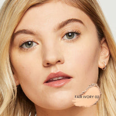bareMinerals Original Matte Loose Foundation SPF 15 02 Fair Ivory matte finish on skin