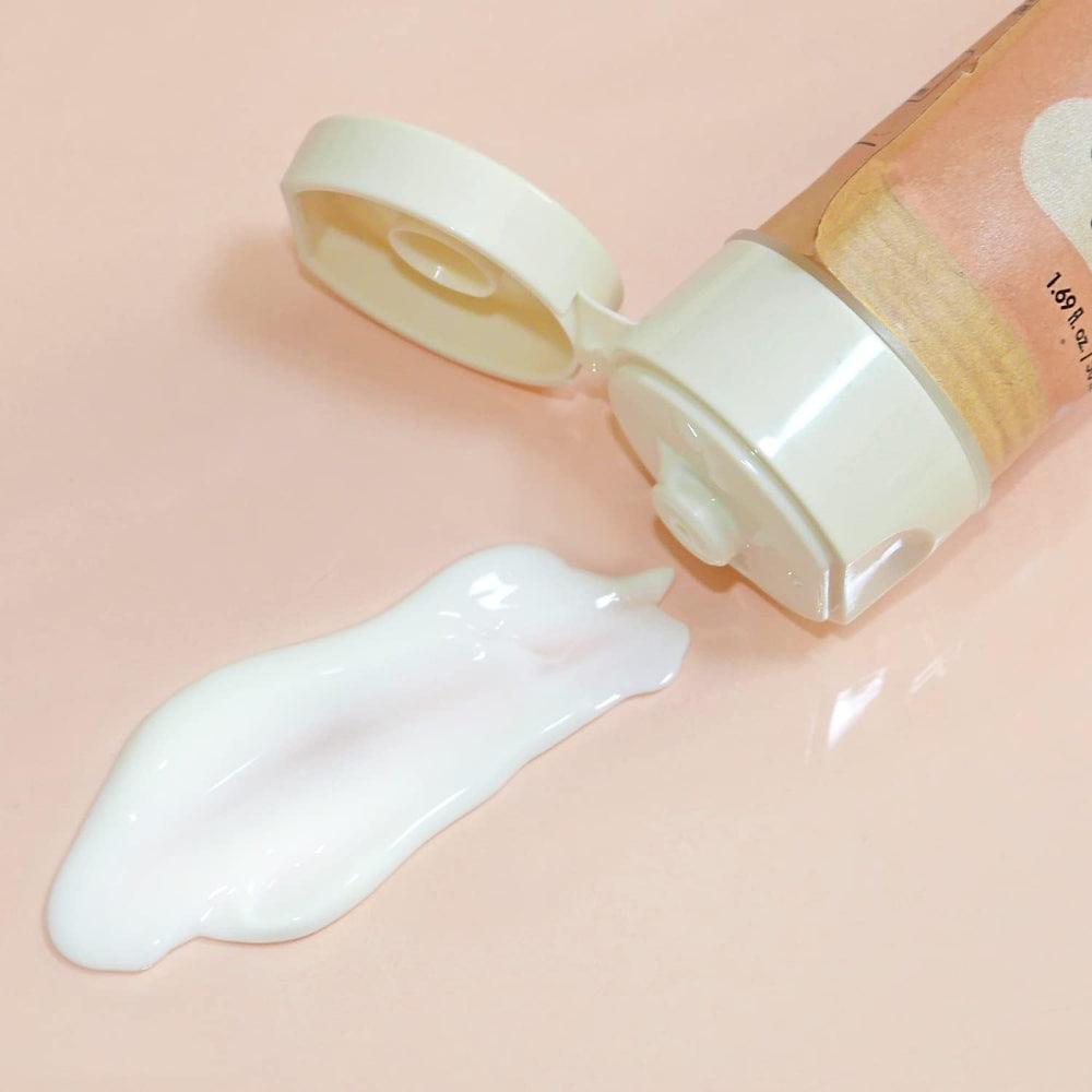 Barr Centella Sun Essence application dispense demonstrates smooth, non-sticky sunscreen texture.