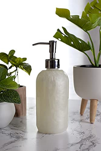 Front view of Bastion Finesilk hand soap bottle