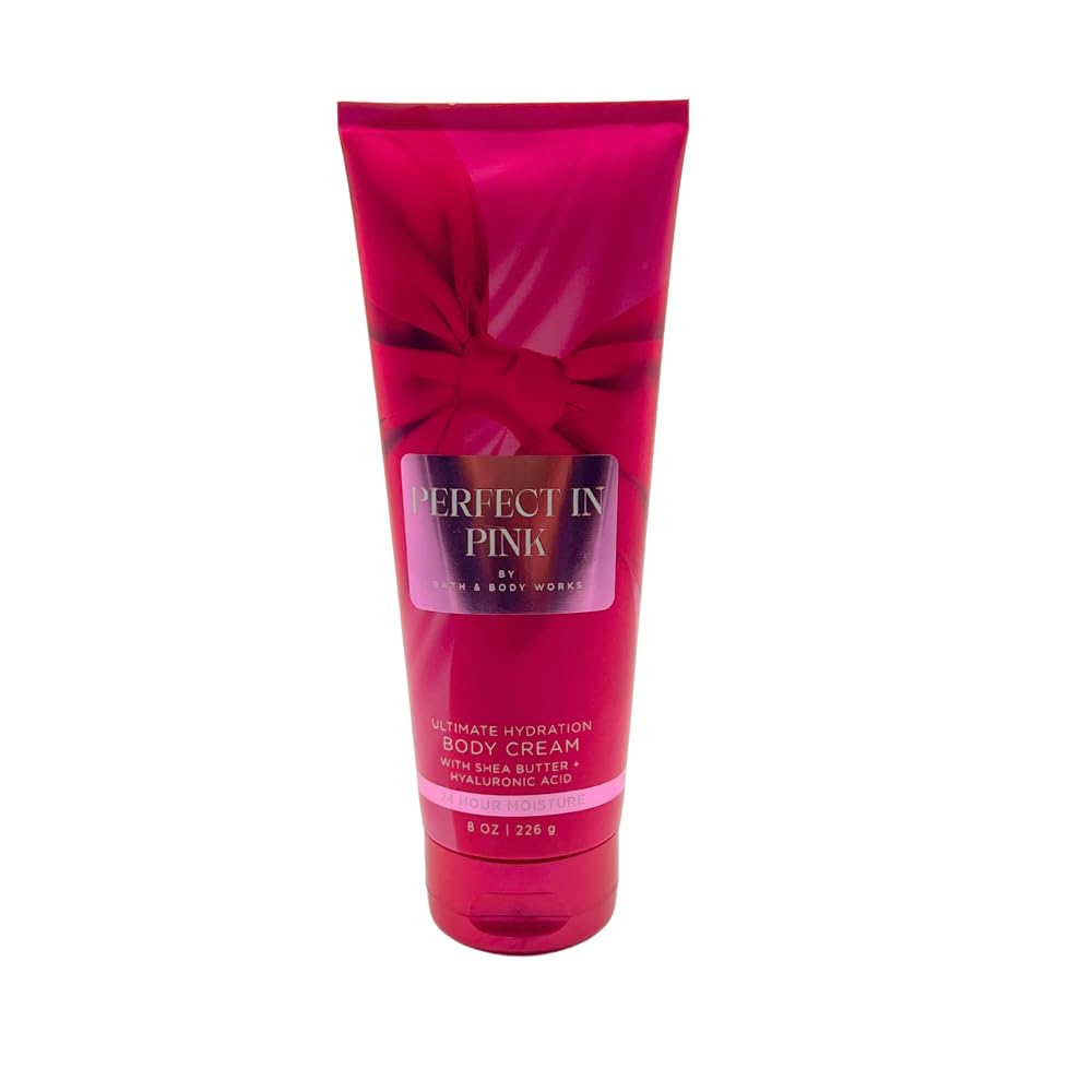 Blue bow accent on Bath & Body Works gift bag