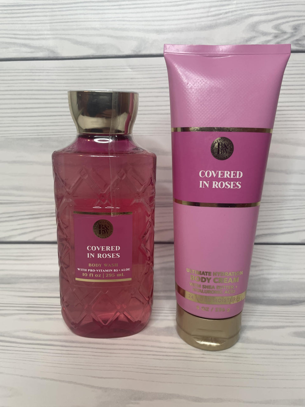 Bath & Body Works Covered In Roses fragrance notes label with ruby berries and rosebuds