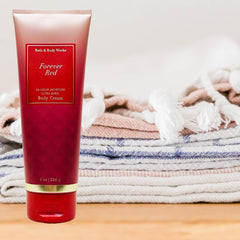 Forever Red Ultra Shea ingredients closeup featuring shea butter, aloe, and coconut oil.