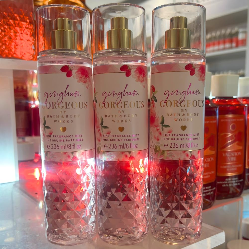 Bath & Body Works Gingham Gorgeous mist pink-strawberries closeup conveys fruity mood.