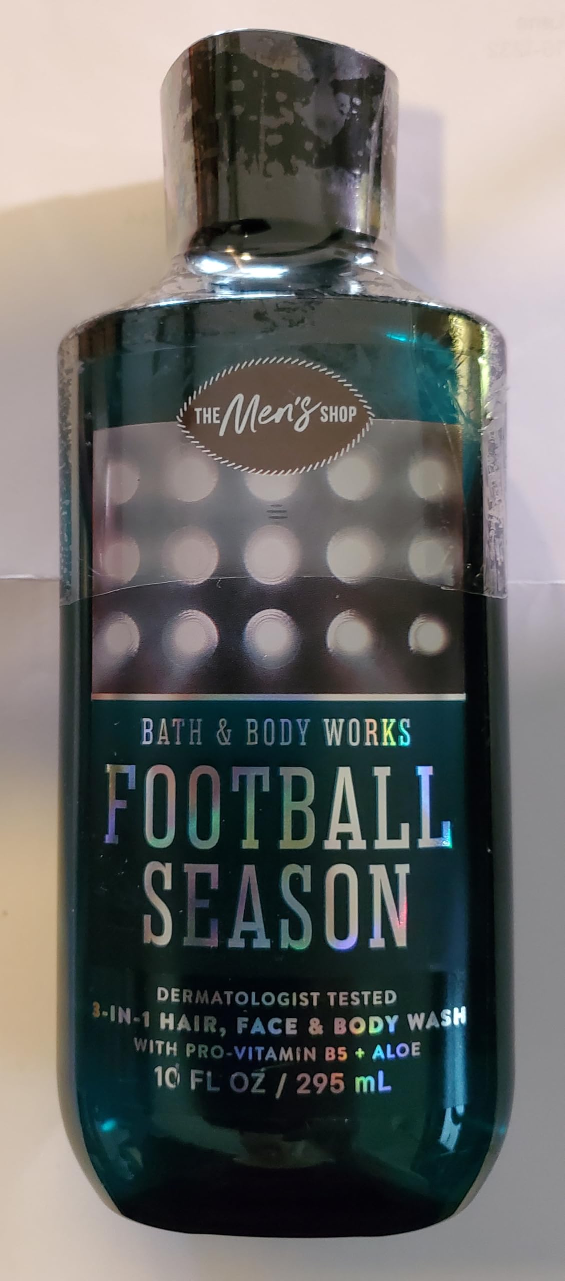 Bath and Body Works Men's Football Season cream jar ready for daily moisturization on skin.