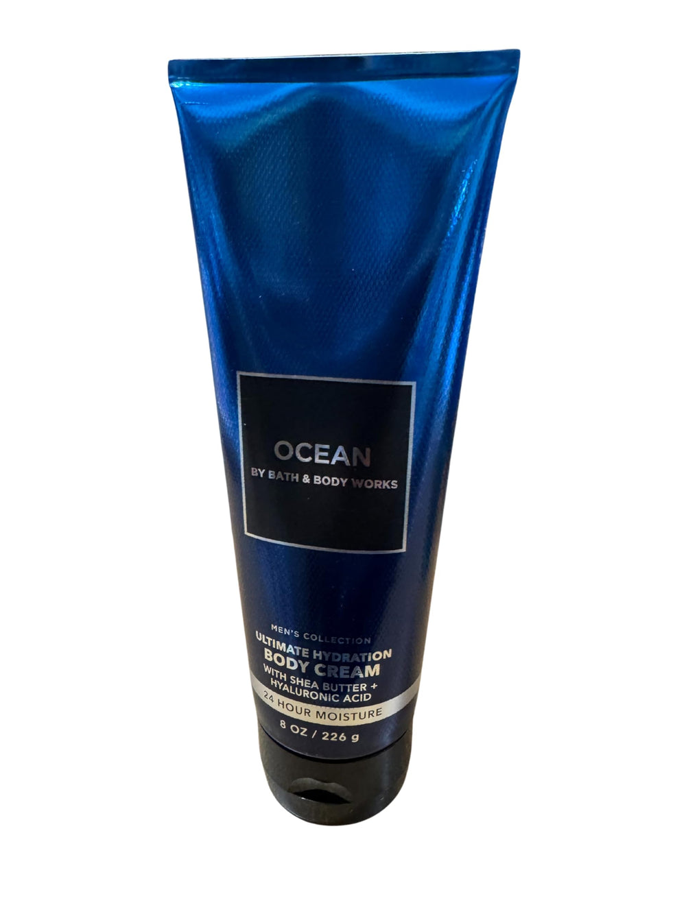 Bath and Body Works Ocean packaging with recycled plastic, eco-conscious bottle.