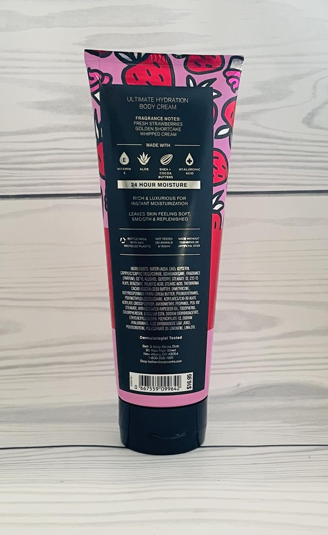 Bath & Body Works Strawberry Pound Cake Ultra Shea Body Cream texture close-up for quick absorption.