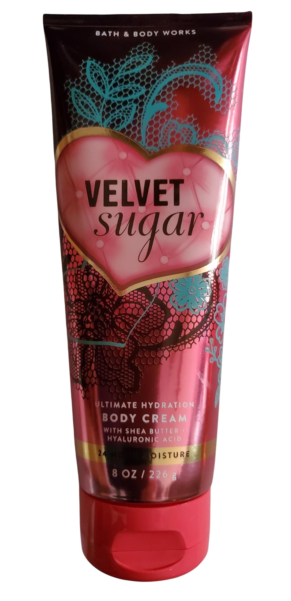 Bath & Body Works Velvet Sugar Shower Gel bottle creates refreshing, fragrant lather.