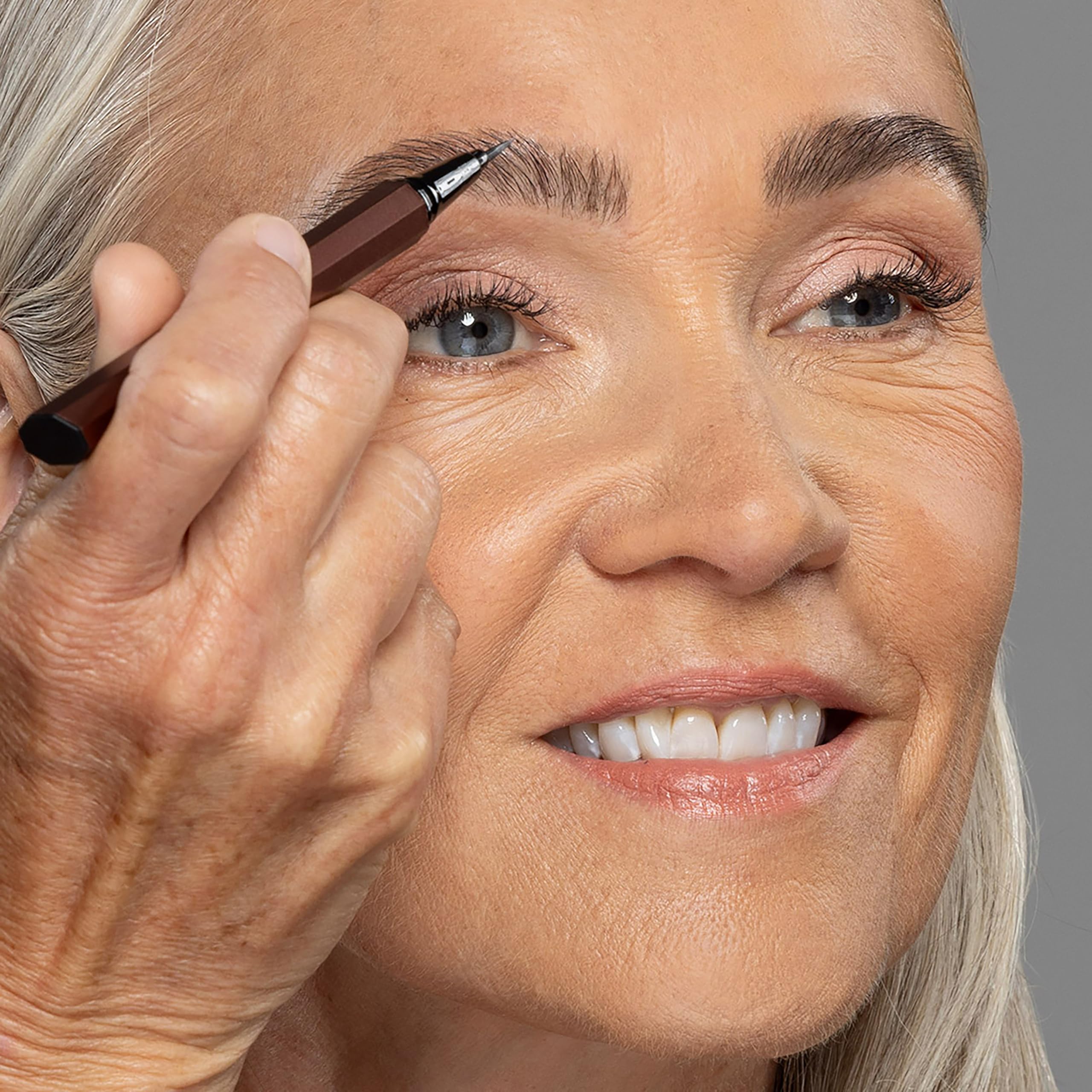 BDB Raising Brows easy-application makes shaping effortless for beginners.
