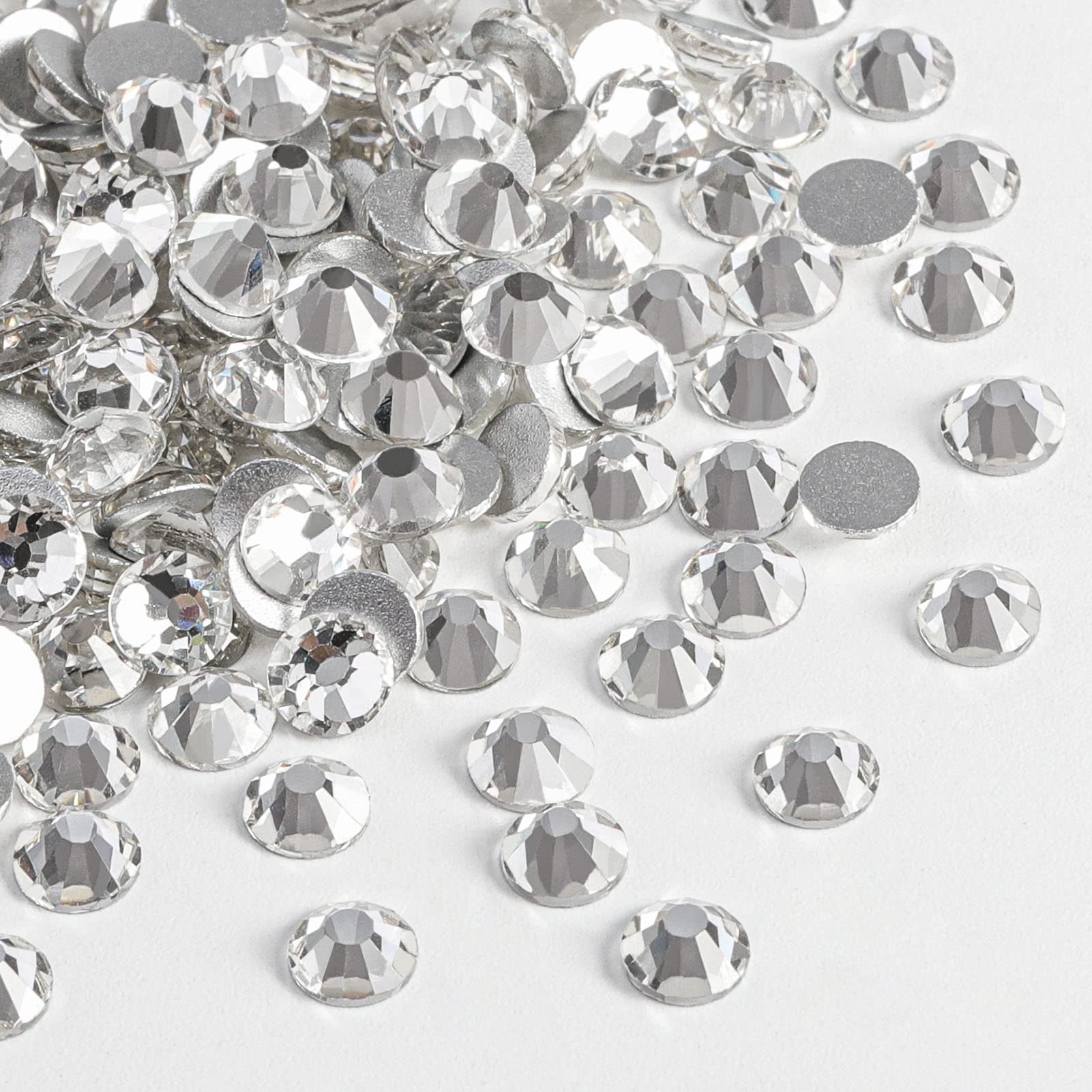 Beadsland crystal rhinestones SS30 flatbacks ideal for nails and crafts, showcasing precise sparkle.