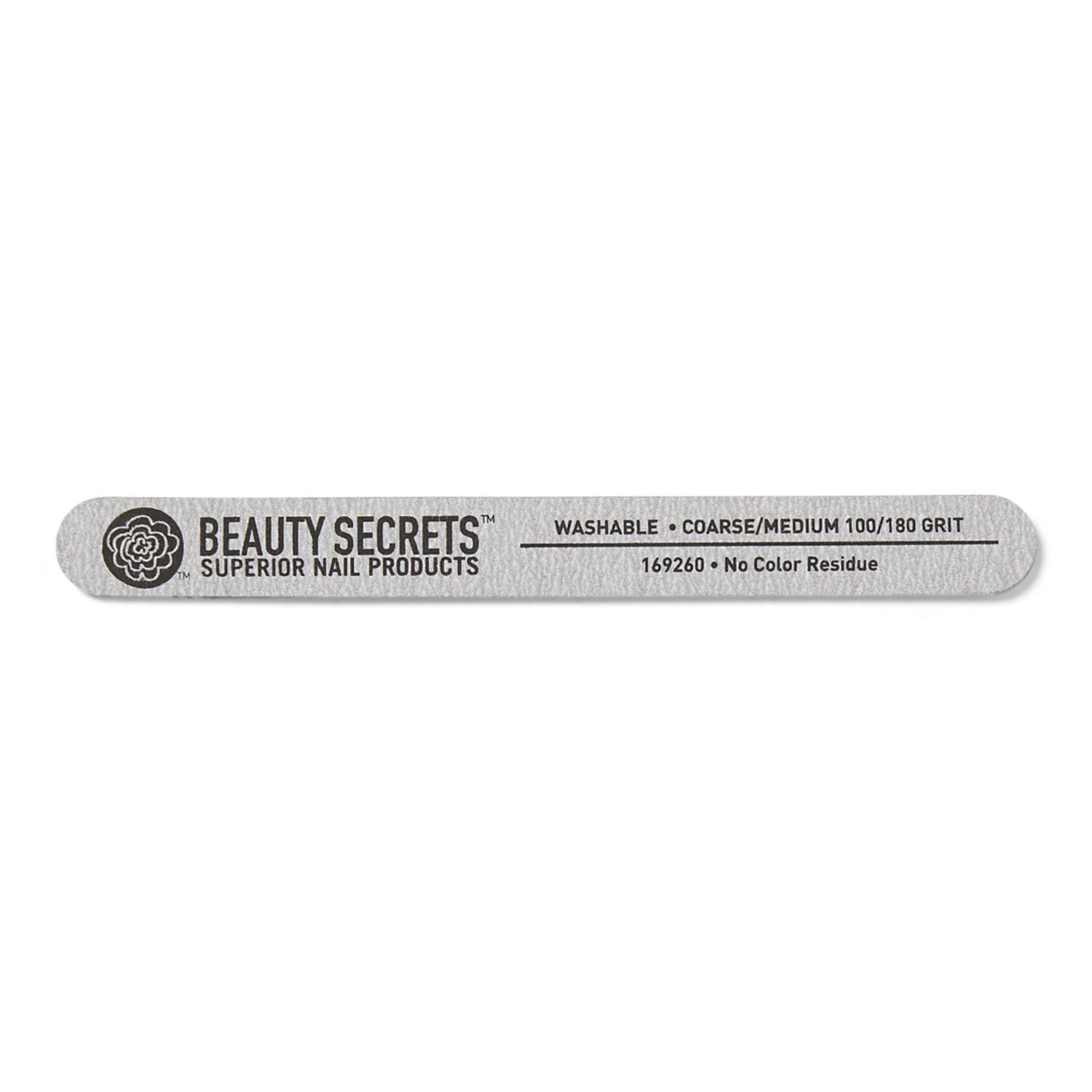 Beauty Secrets compact kit supports on-the-go touch-ups.