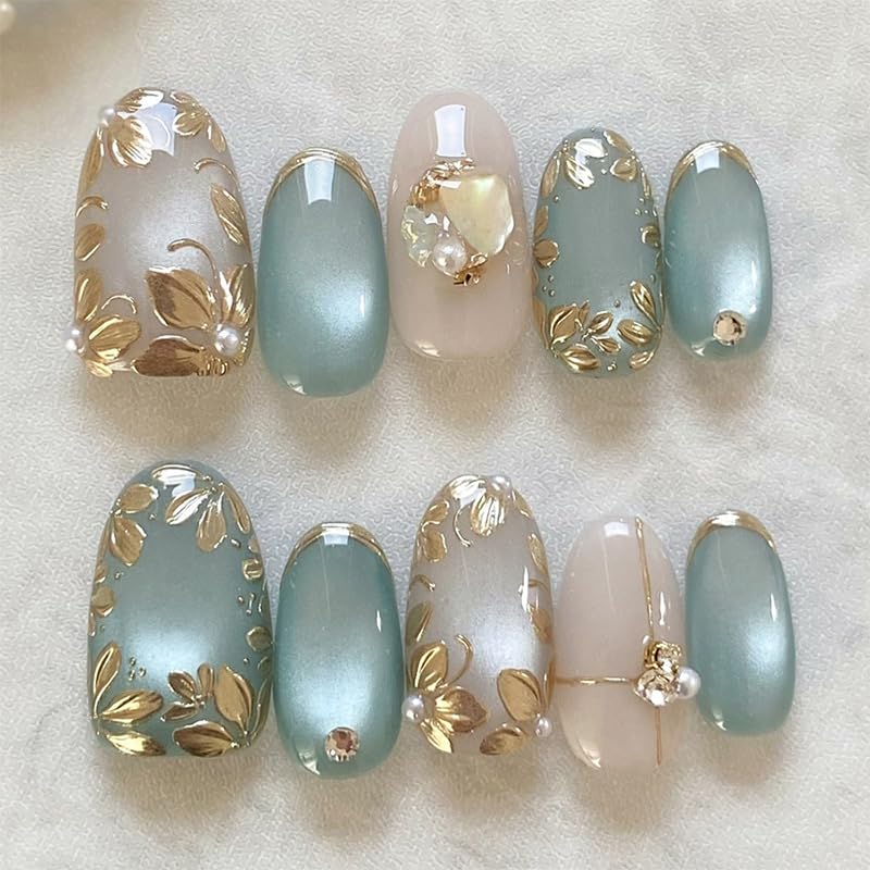 BEAWTH cat-eye nails in blue almond shape for daily, chic style.