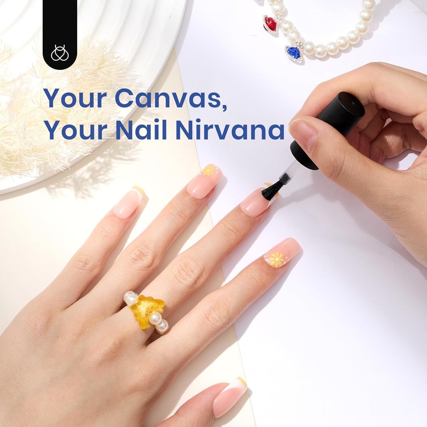 Beetles Gel Nail Kit USB cable (120 cm) for convenient power.