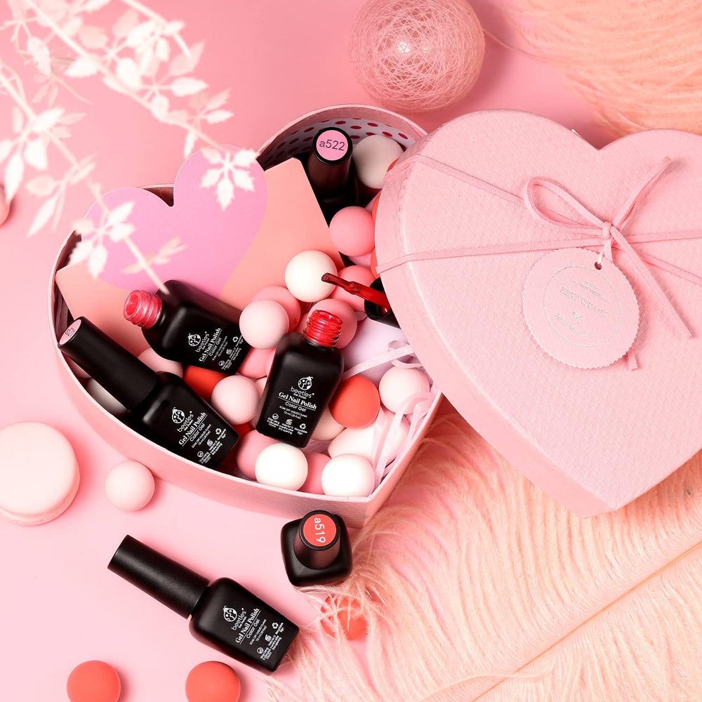Beetles Sweetheart Candies Kiss Me nude shade bottle for versatile looks.