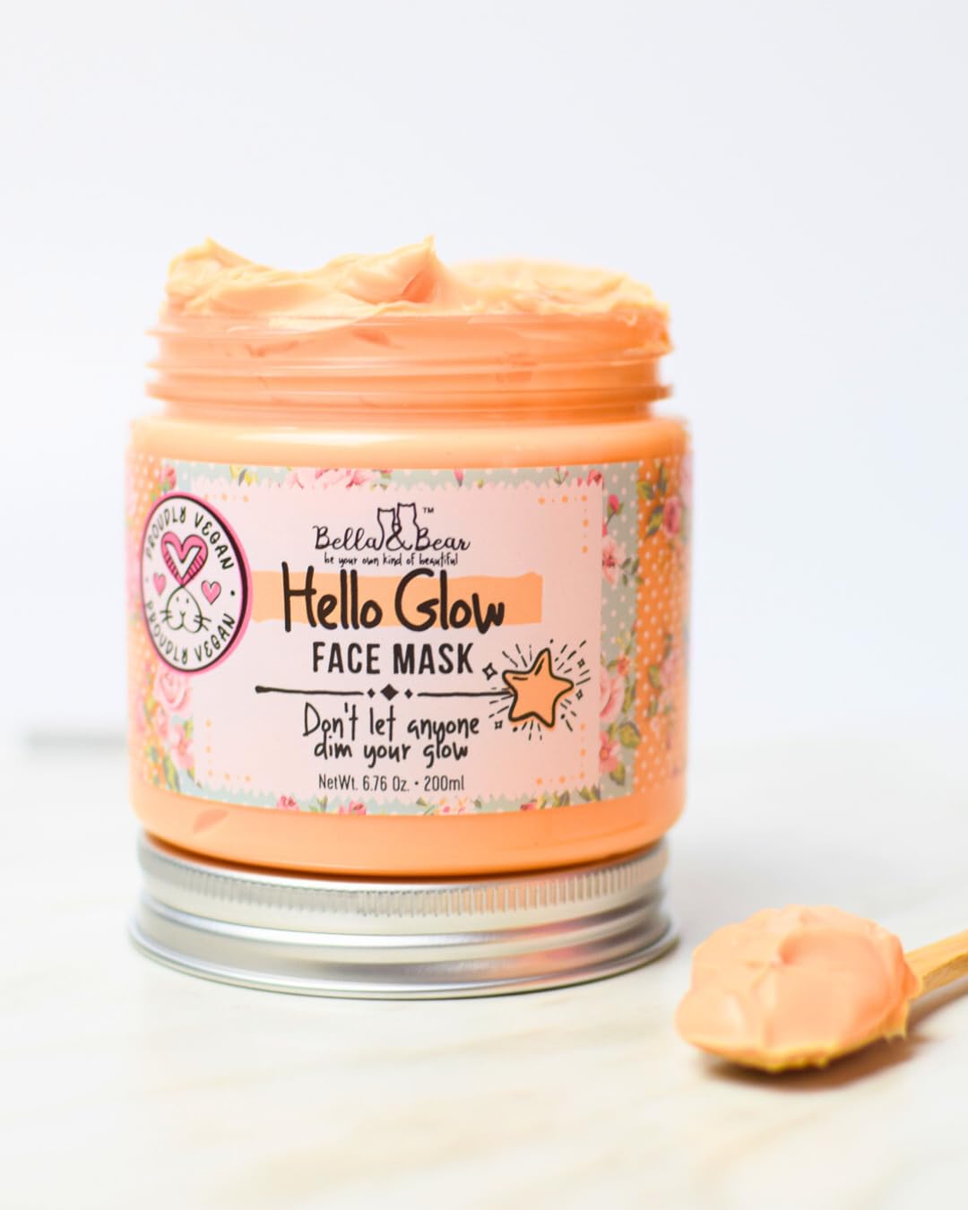 Bella & Bear Hello Glow packaging uses recycled plastic for eco-friendly skincare.