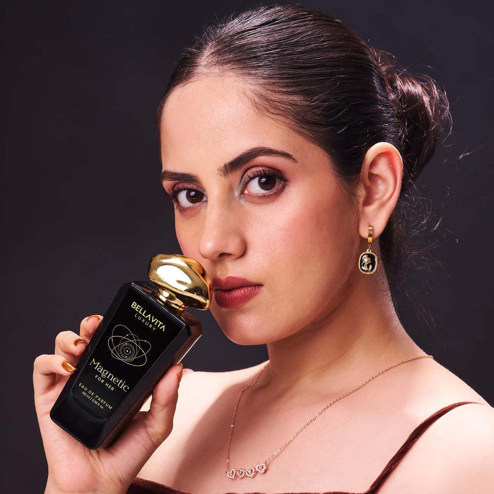 Bellavita Magnetic cedarwood benzoin base, warm and enduring.