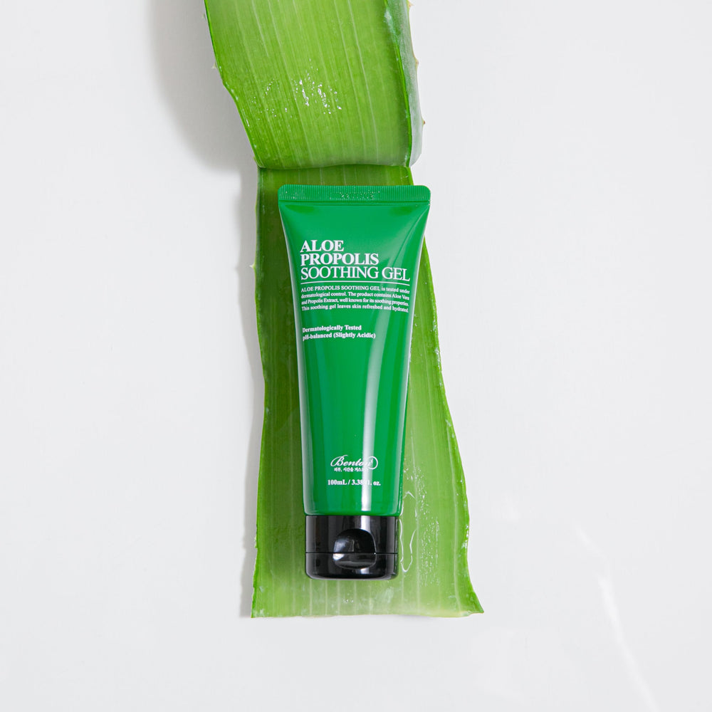 Application demo shows quick absorption with no stickiness or peeling