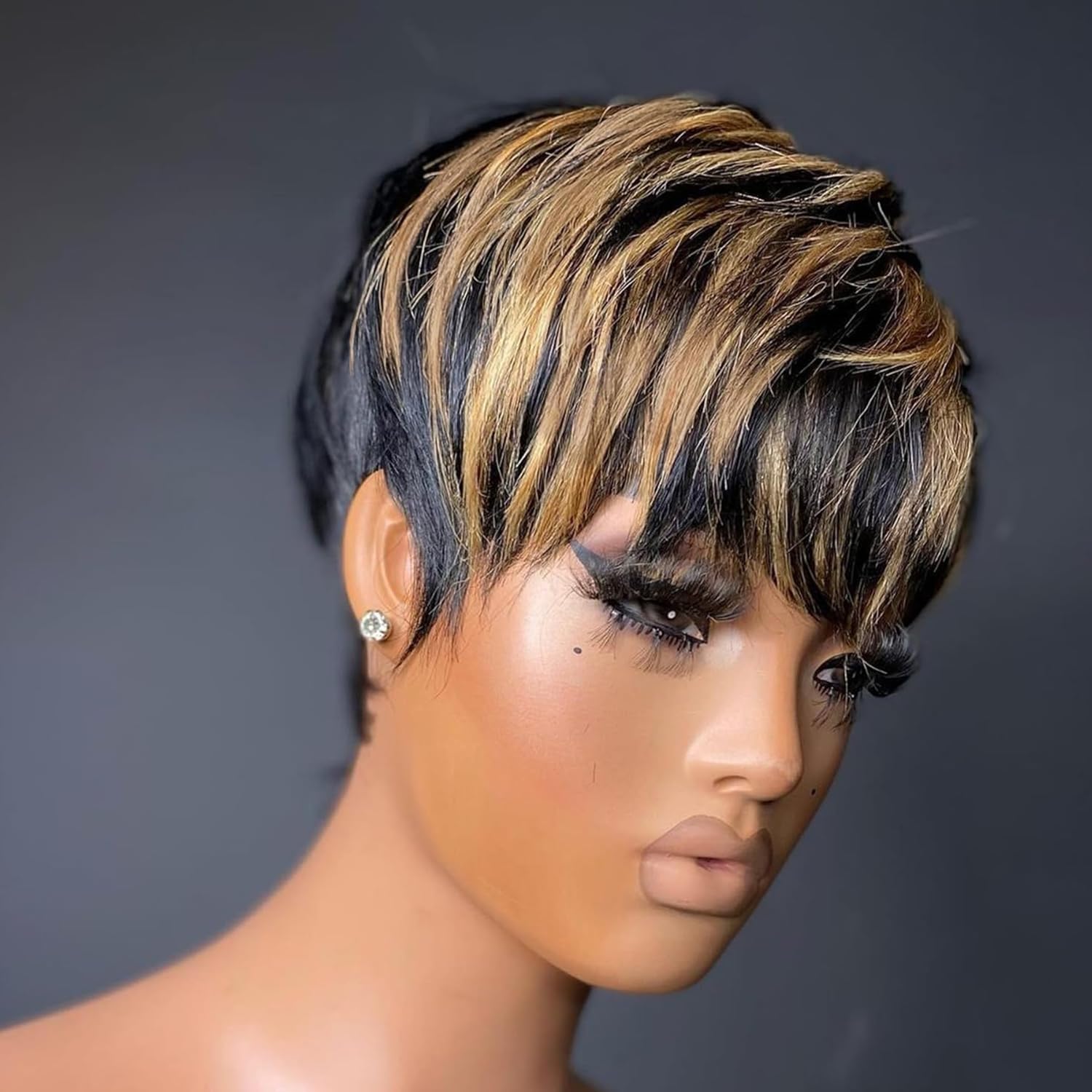 Besteffie Pixie Cut Wig curl styling demonstrates versatile, quick-change looks.