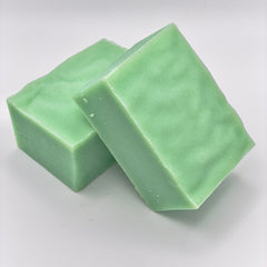 Big Crazy Buffalo sea salt moss freesia shampoo bar detail highlighting refreshing scent and natural formula