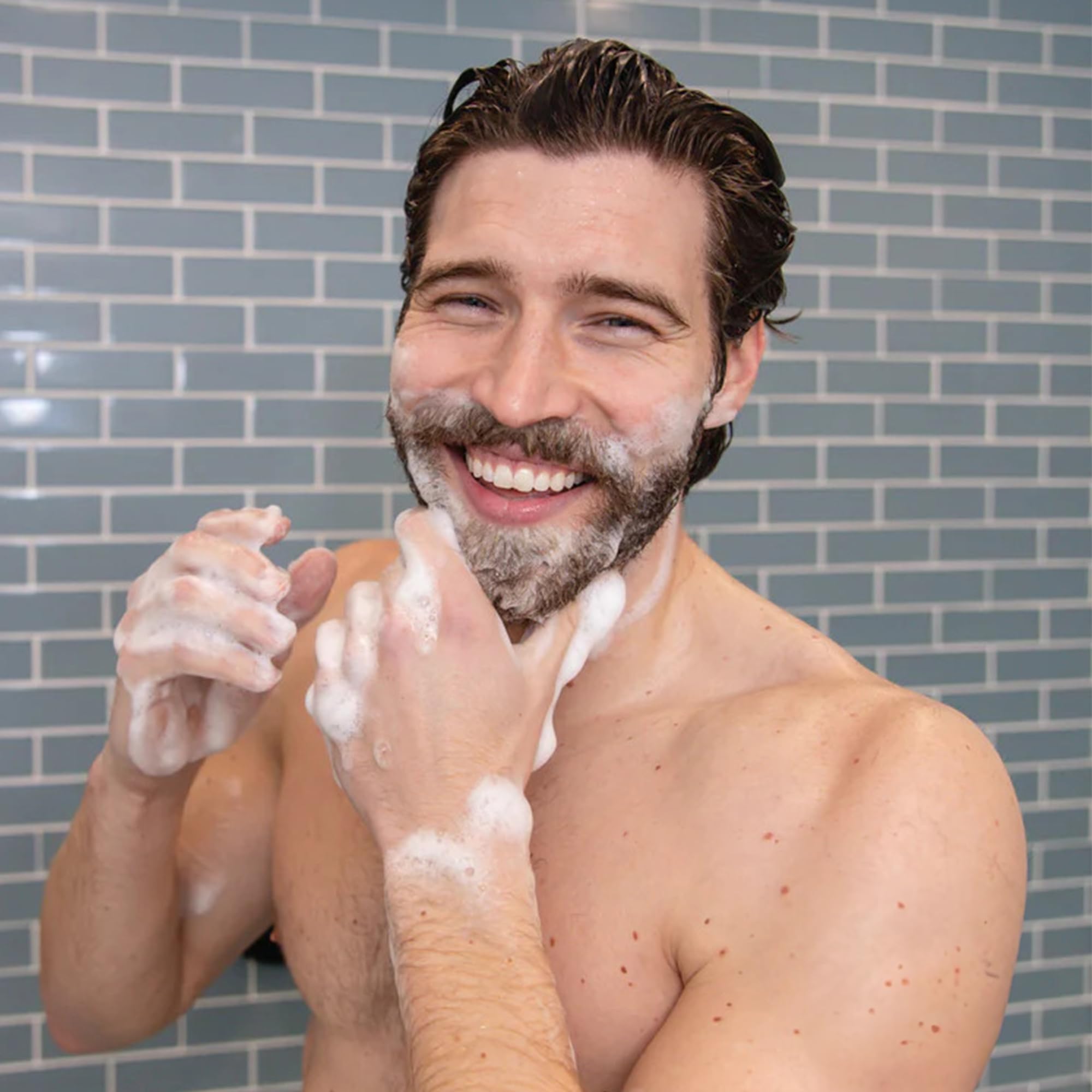 Billy Jealousy USA Beard Wash with aloe leaf juice hydrates skin and beard.