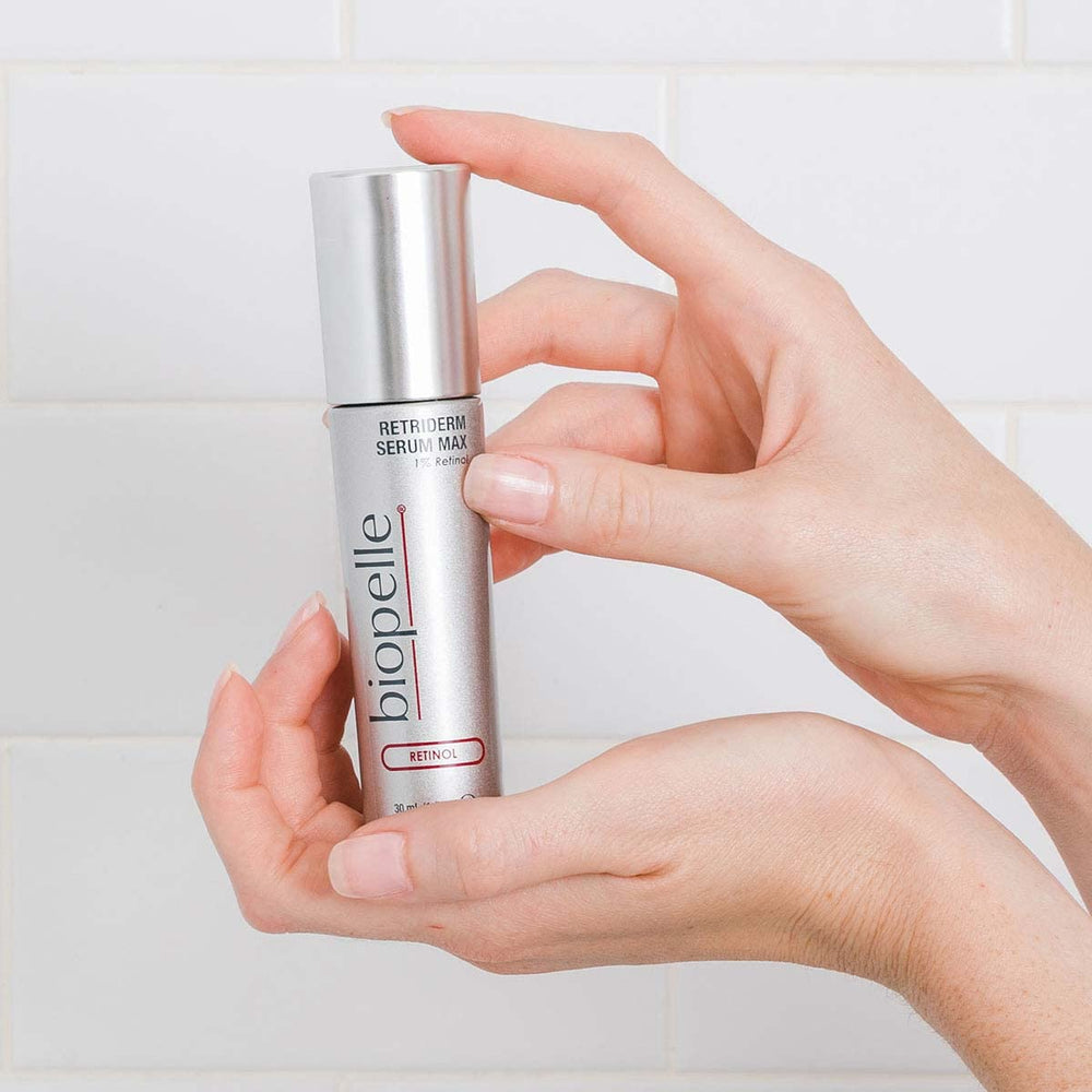 Biopelle Retriderm serum close-up texture for smooth skin feel.