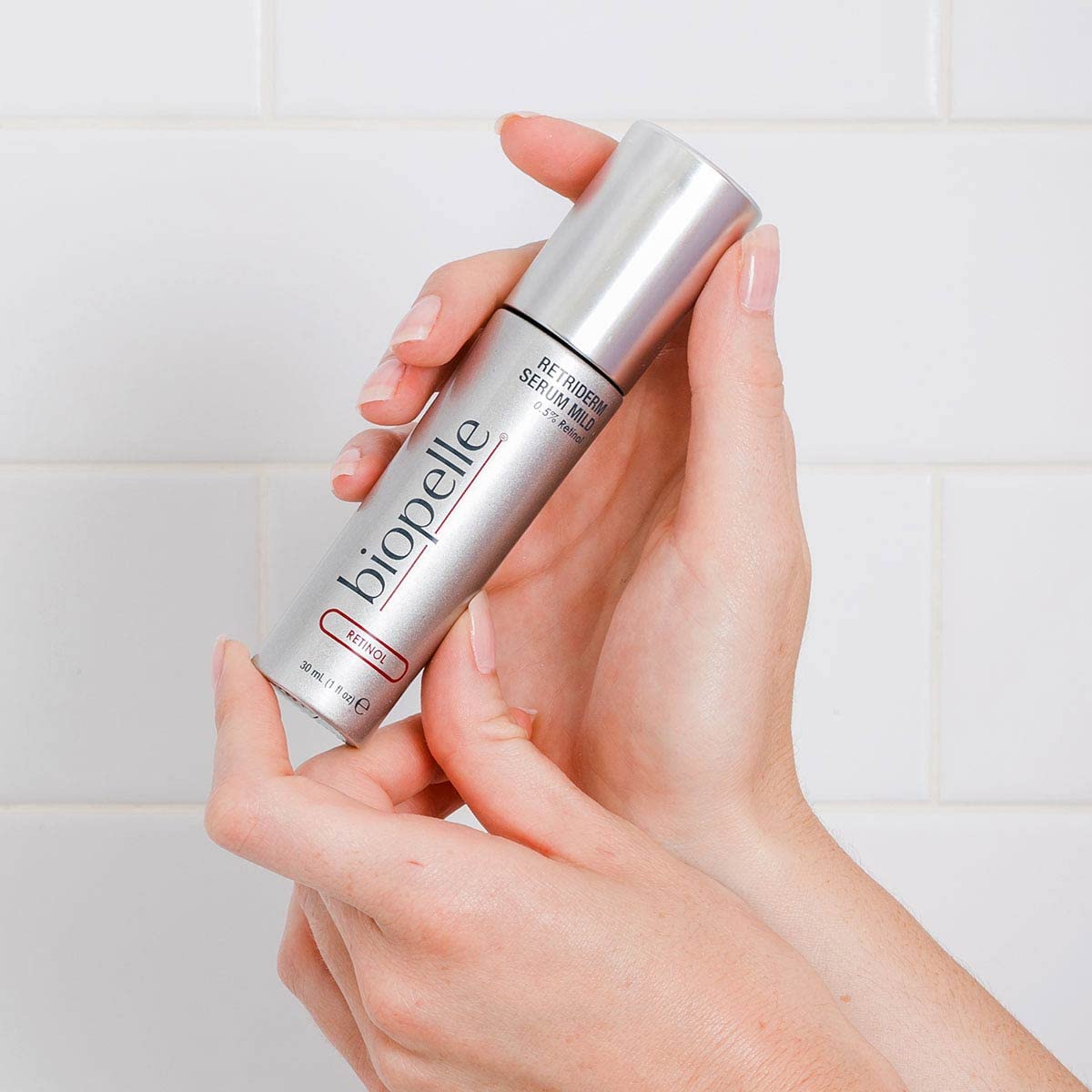 Biopelle Retriderm Serum Mild application on skin shows gentle retinol use.
