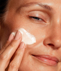 Biotulin Soft Cream texture swatch illustrates smooth glide-on application.