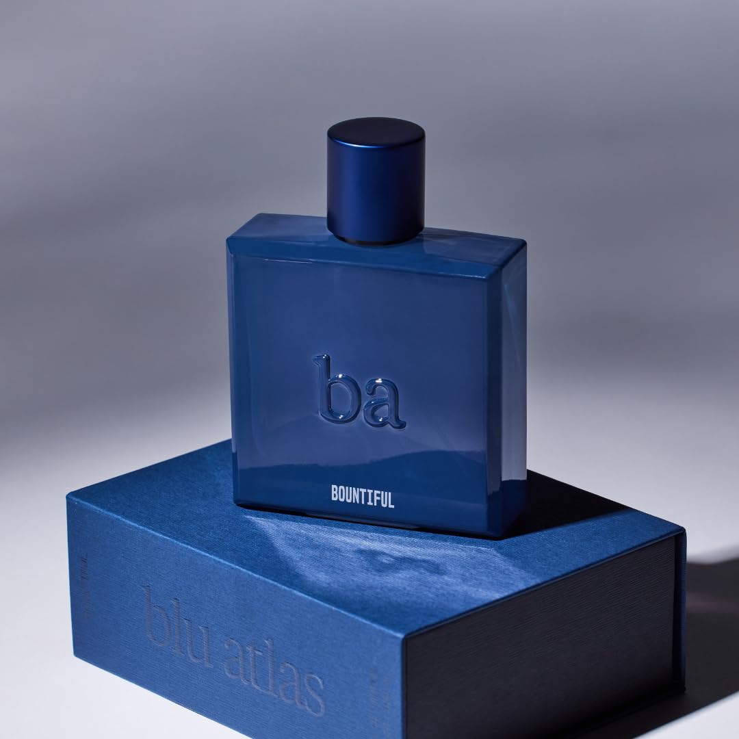 Blu Atlas Bountiful bottle cap close-up highlights premium design for refined grooming.