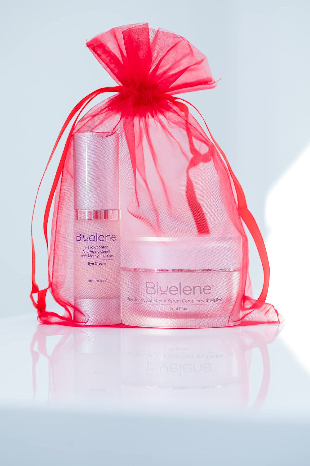 Bluelene Anti-wrinkle Night Plus+ Cream features Vitamin C for antioxidant support.