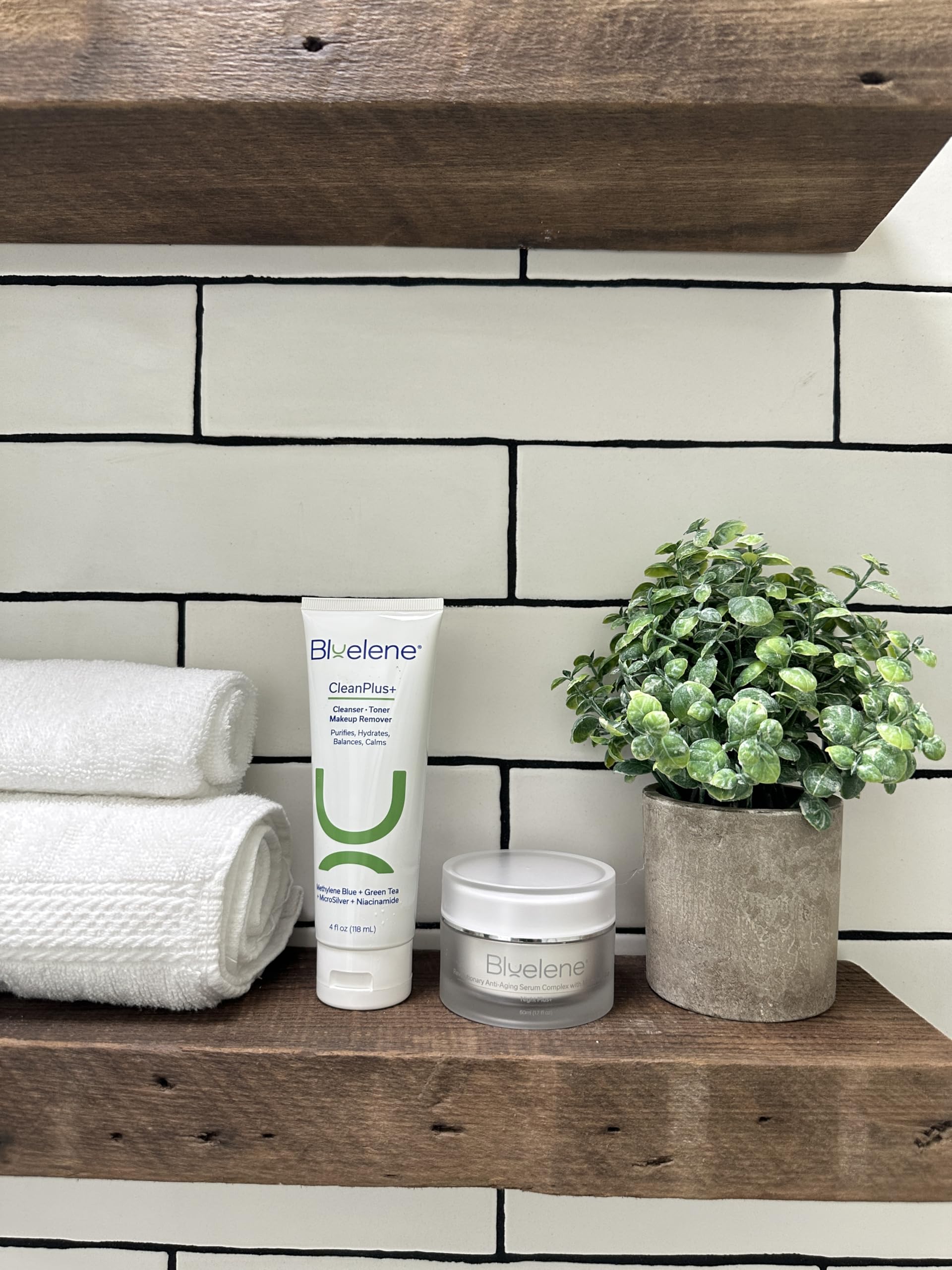 Bluelene CleanPlus+ label close-up conveys trusted, alcohol-free skincare choice.