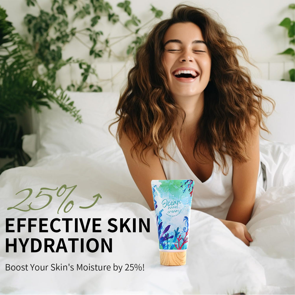 BODY & EARTH bath salt 200g creates a relaxing, mineral-rich soak.