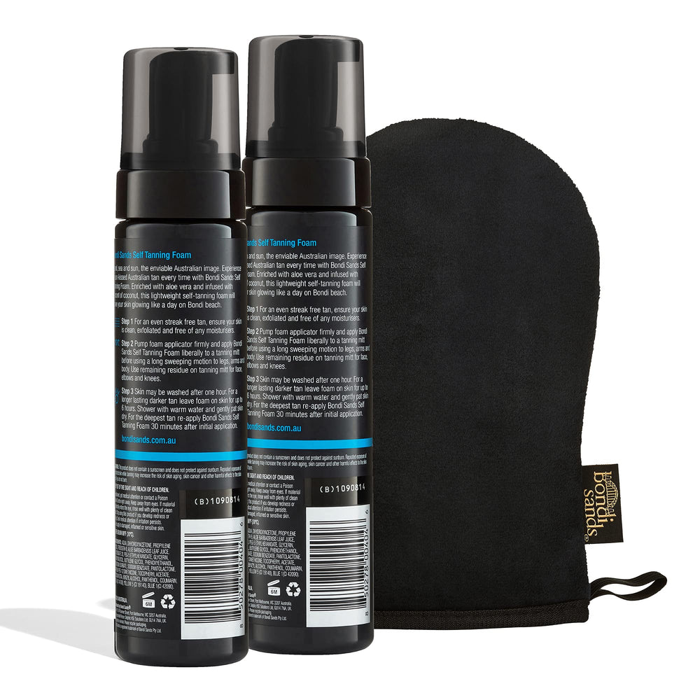 Bondi Sands double-sided application mitt helps apply evenly without staining.