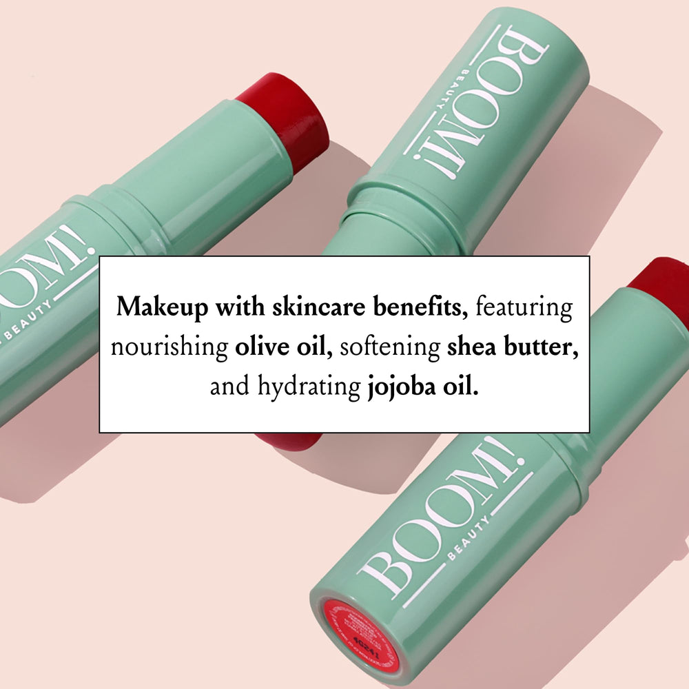 BOOM! Parisian Red packaging highlights travel-friendly, compact design.