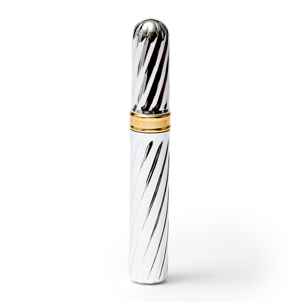 Borghese Superiore mascara lash-length close-up for defined, long-lasting definition