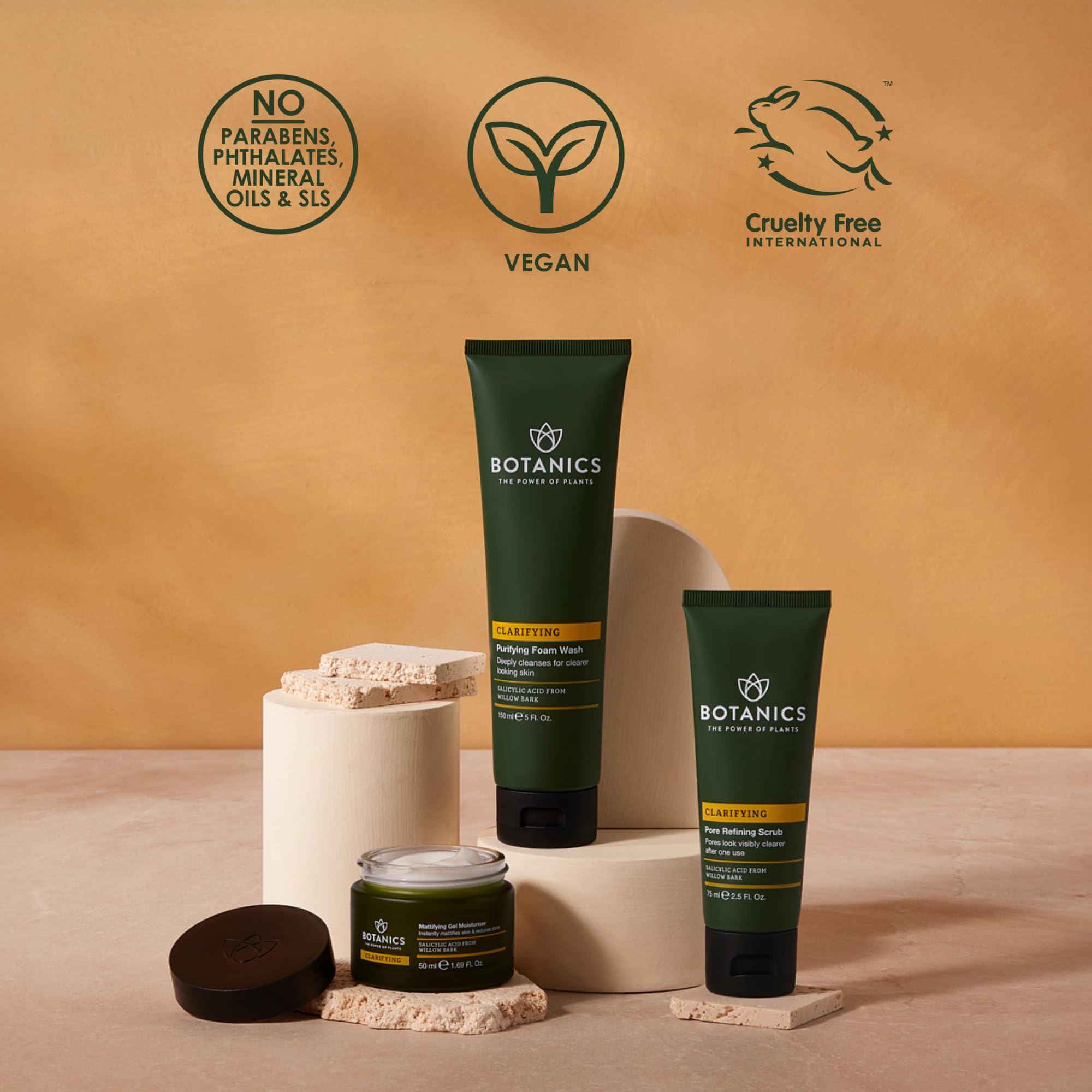 Ingredients image highlighting willow bark and turmeric in Botanics moisturizer