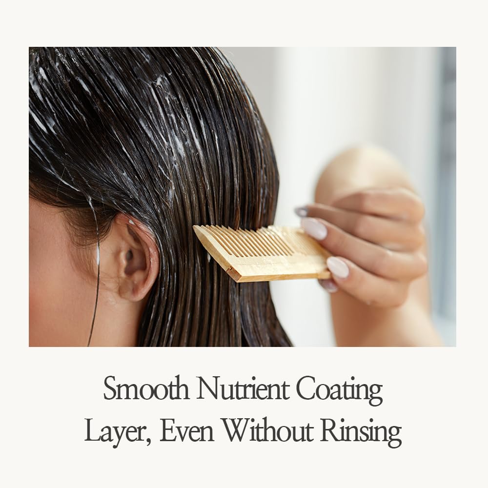 Easy-care no-rinse routine on vanity or bag