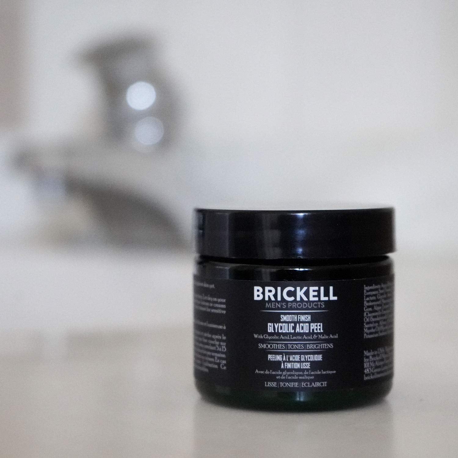 Ingredients of Brickell Smooth Finish Glycolic Acid Peel with aloe vera and jojoba.
