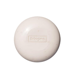 Briogeo Be Gentle Be Kind 3-in-1 bar hair-face-body close-up, versatile cleansing.