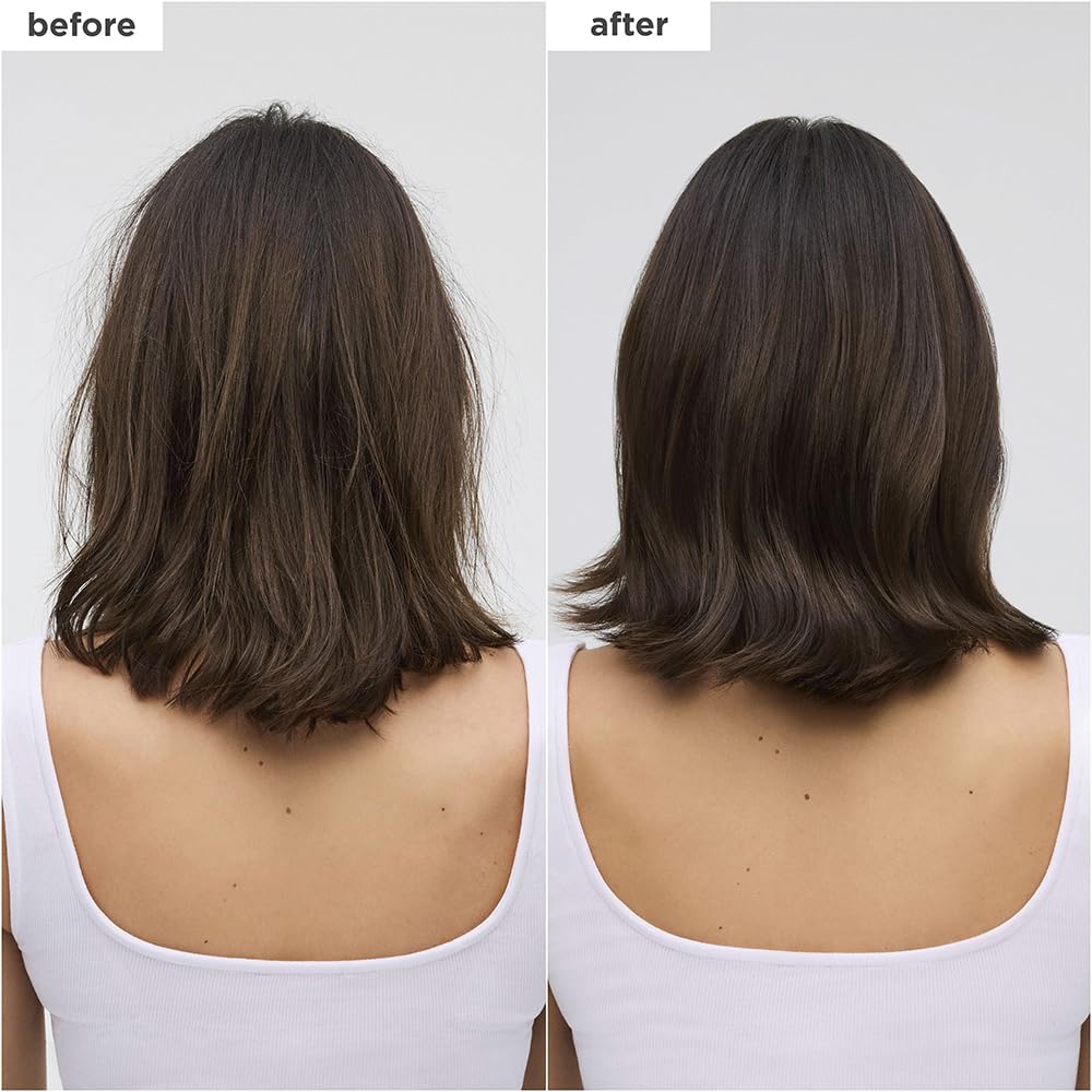 Briogeo Style + Treat Yuzu + Plum 4-in-1 oil pour demonstrates easy distribution.