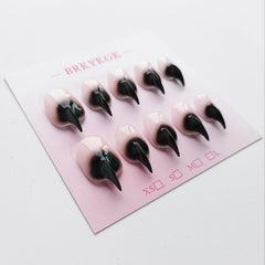 BRKYKGK cat claw press-on nails in black glossy finish for quick glam