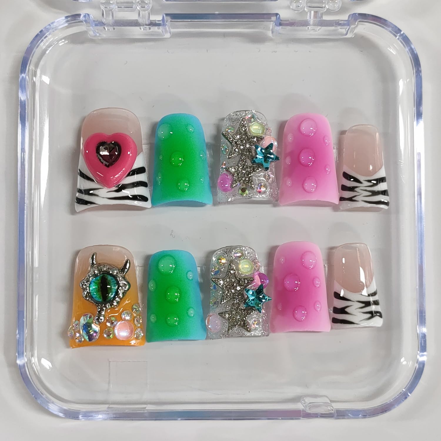BRKYKGK heart rhinestones add playful touch to nails
