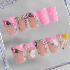 BRKYKGK medium-size short duck nails ready for at-home glam