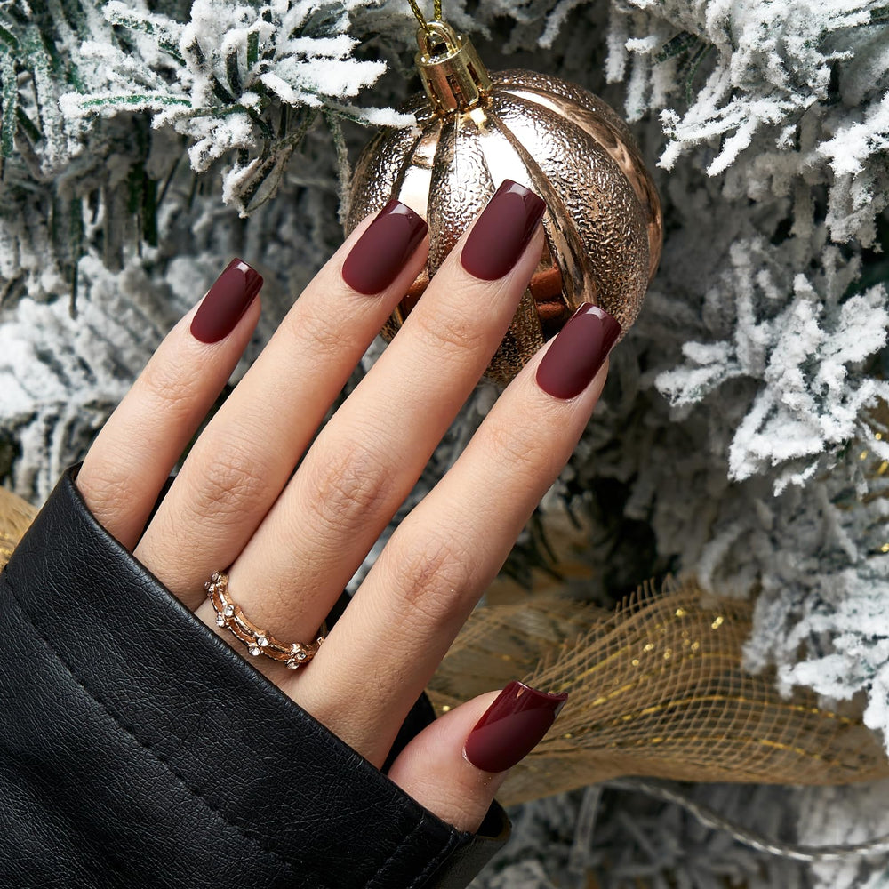 BTArtbox Cozy Cocoa short square nails on natural nails.