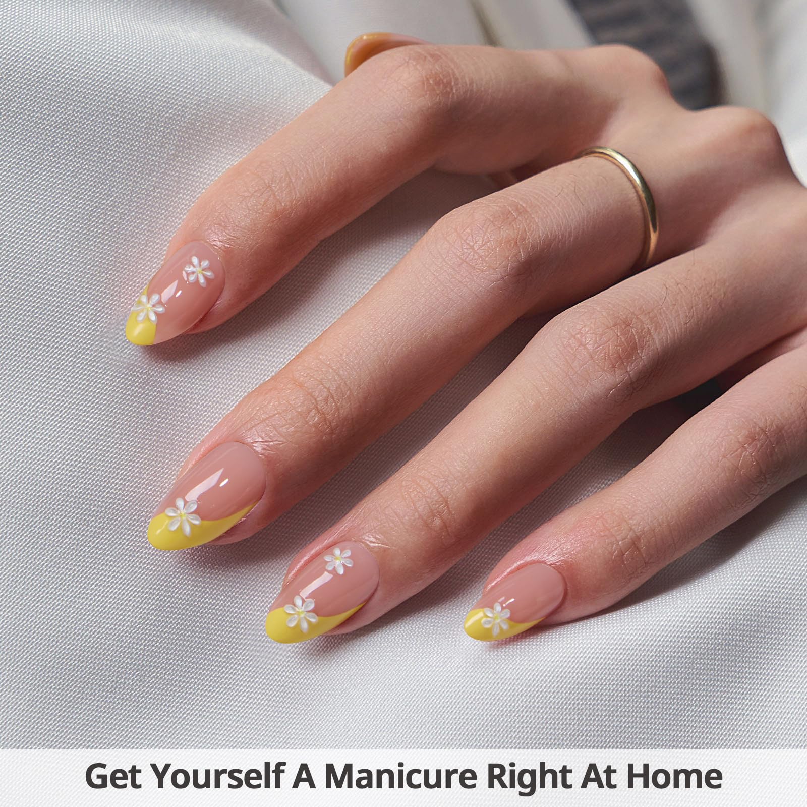 BTArtbox Daisy almond-shaped press-on nails close-up for natural look and easy wear