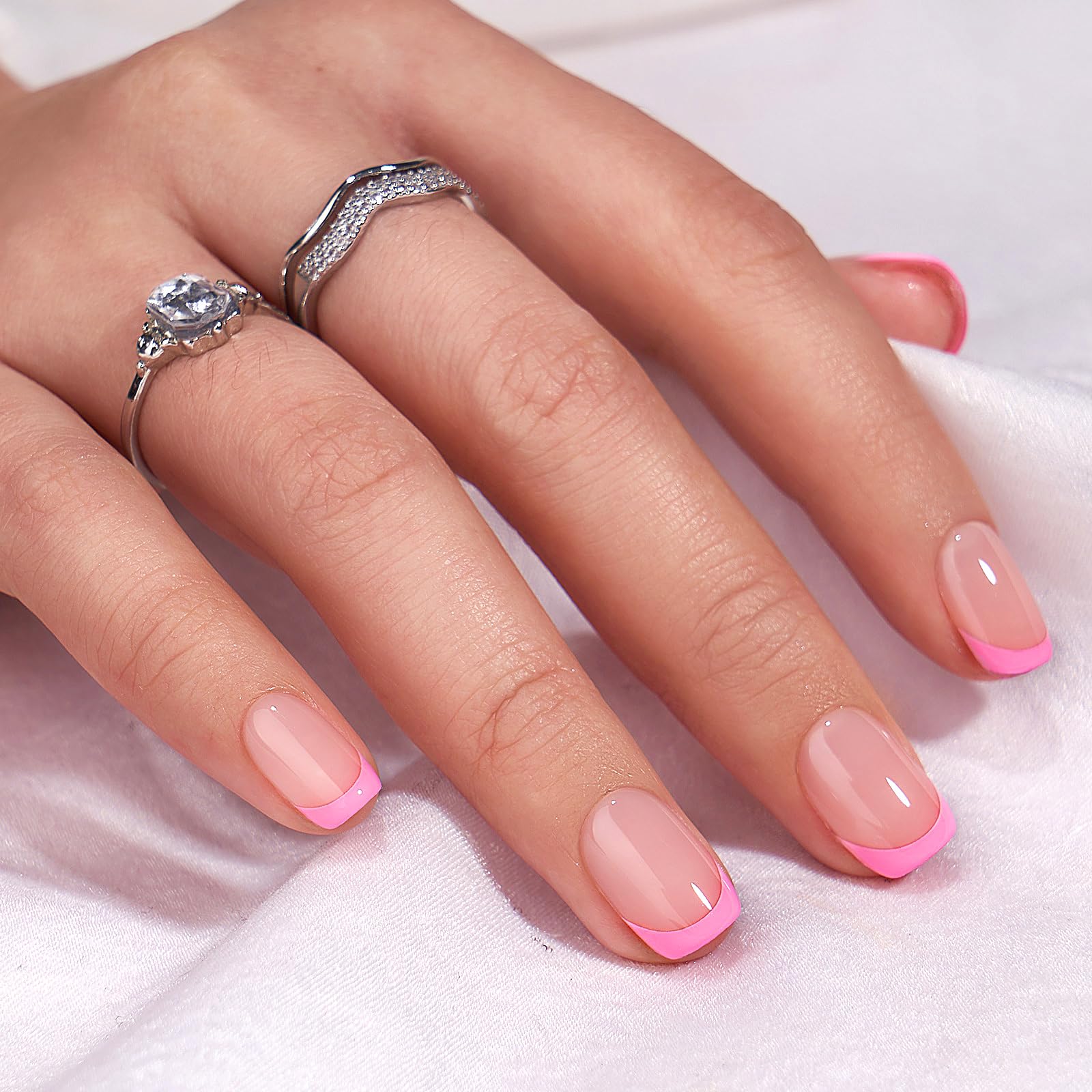 BTArtbox nails show seamless cuticle line for a natural appearance.