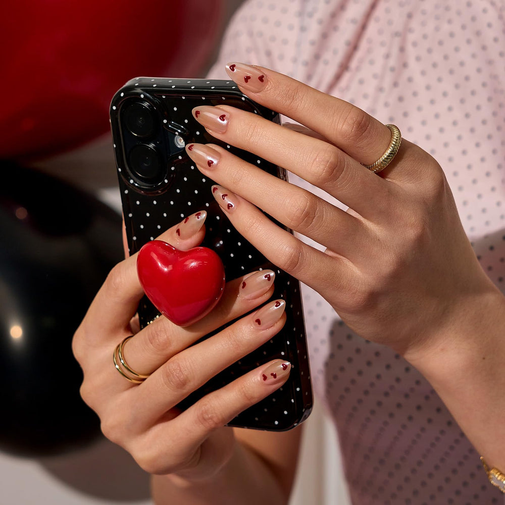 BTArtbox nails kit includes glue and adhesive tabs for secure fit.
