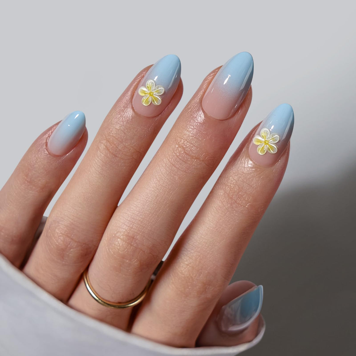 BTArtbox ombre flower almond nails close-up for natural look at home