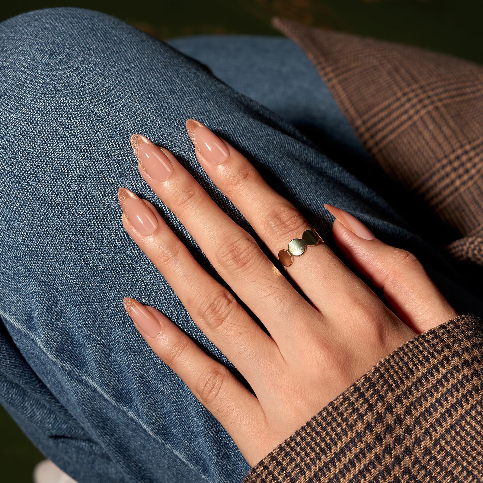 Golden Age almond shape with seamless cuticle blending for a realistic appearance