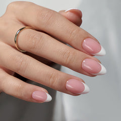 BTArtboxnails XCOATTIPS nail gel bottle enables easy gel application for lasting wear.