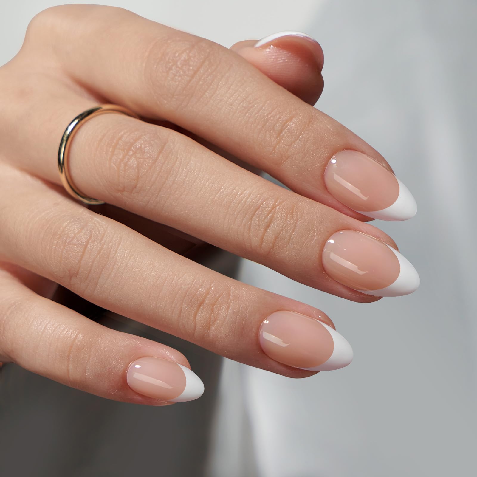 BTArtboxnails XCOATTIPS: série française, embouts French Tip faciles à poser.