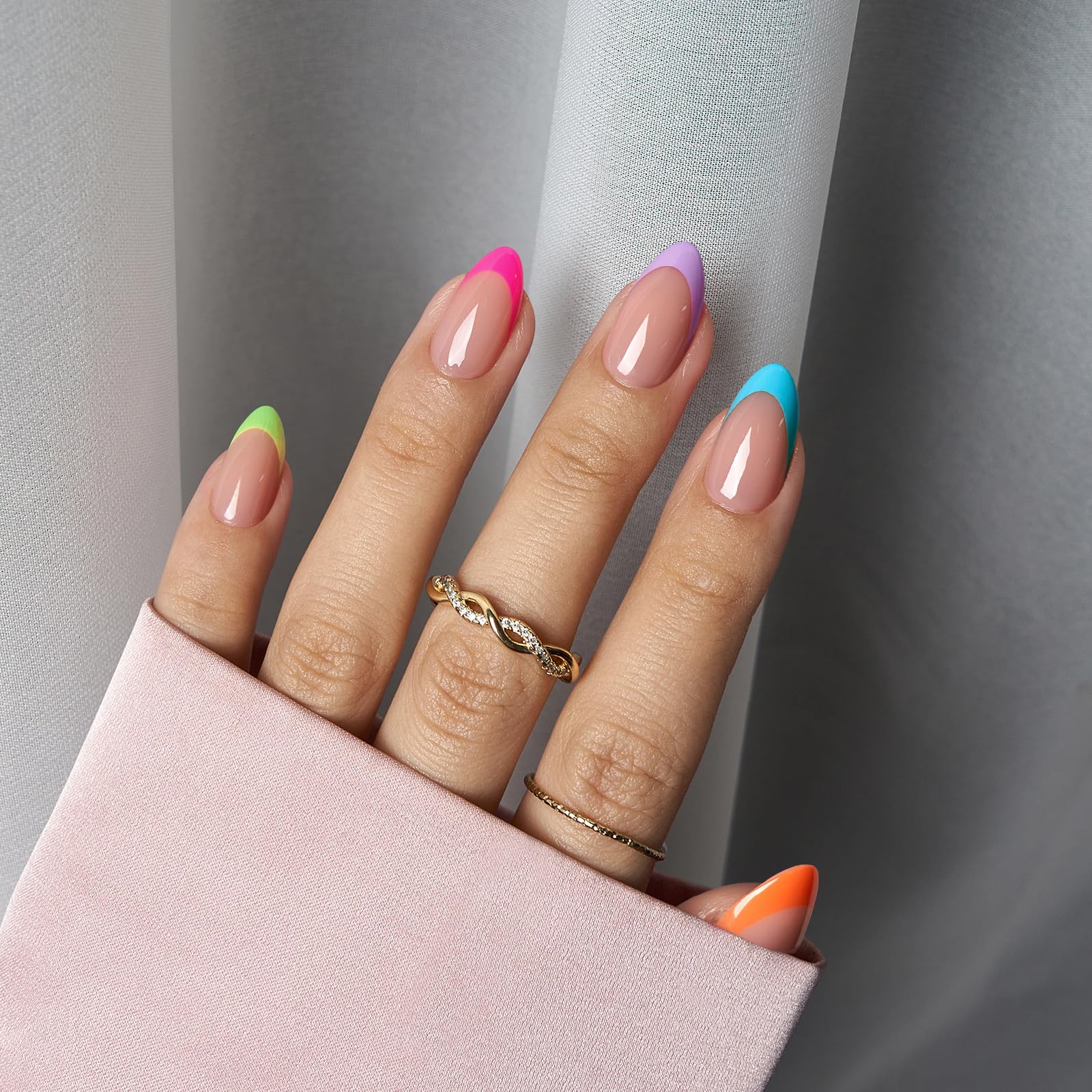 BTArtboxnails XCOATTIPS short almond nail tips with comfortable wear and easy shaping